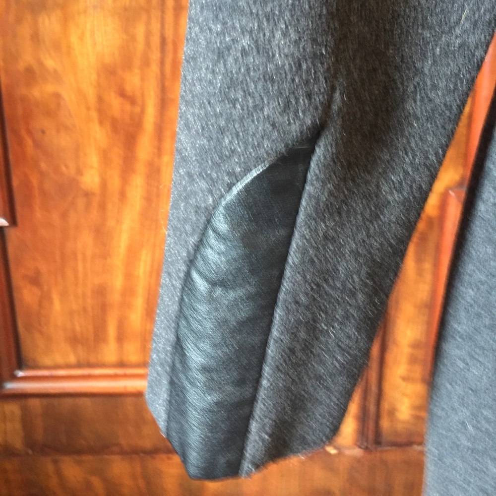 Wool coat - Picture 3 of 6